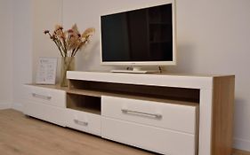 Heart Of The City - 75Sqm Suite